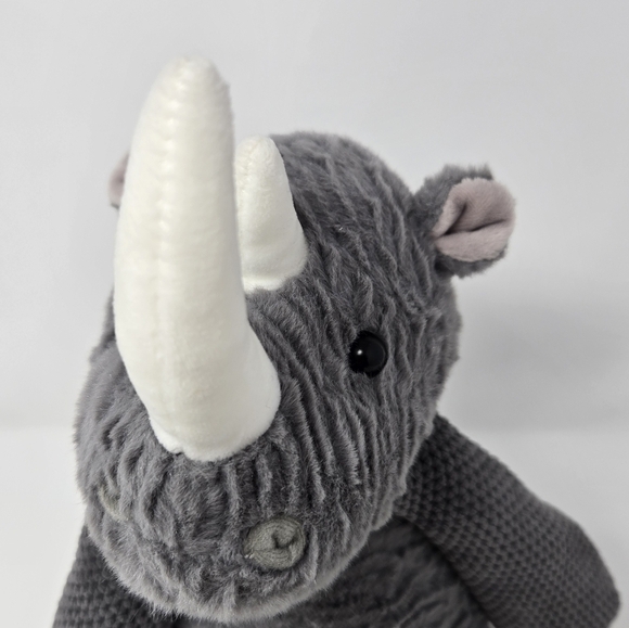 SCENTSY RUBY THE RHINO SCENTSY BUDDY PLUSH STUFFED ANIMAL GREY RETIRED KIDS BABY - Picture 3 of 13